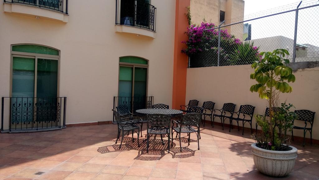 Hg Hotel Zapopan Extérieur photo