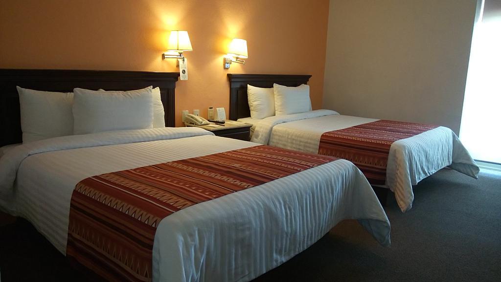 Hg Hotel Zapopan Extérieur photo